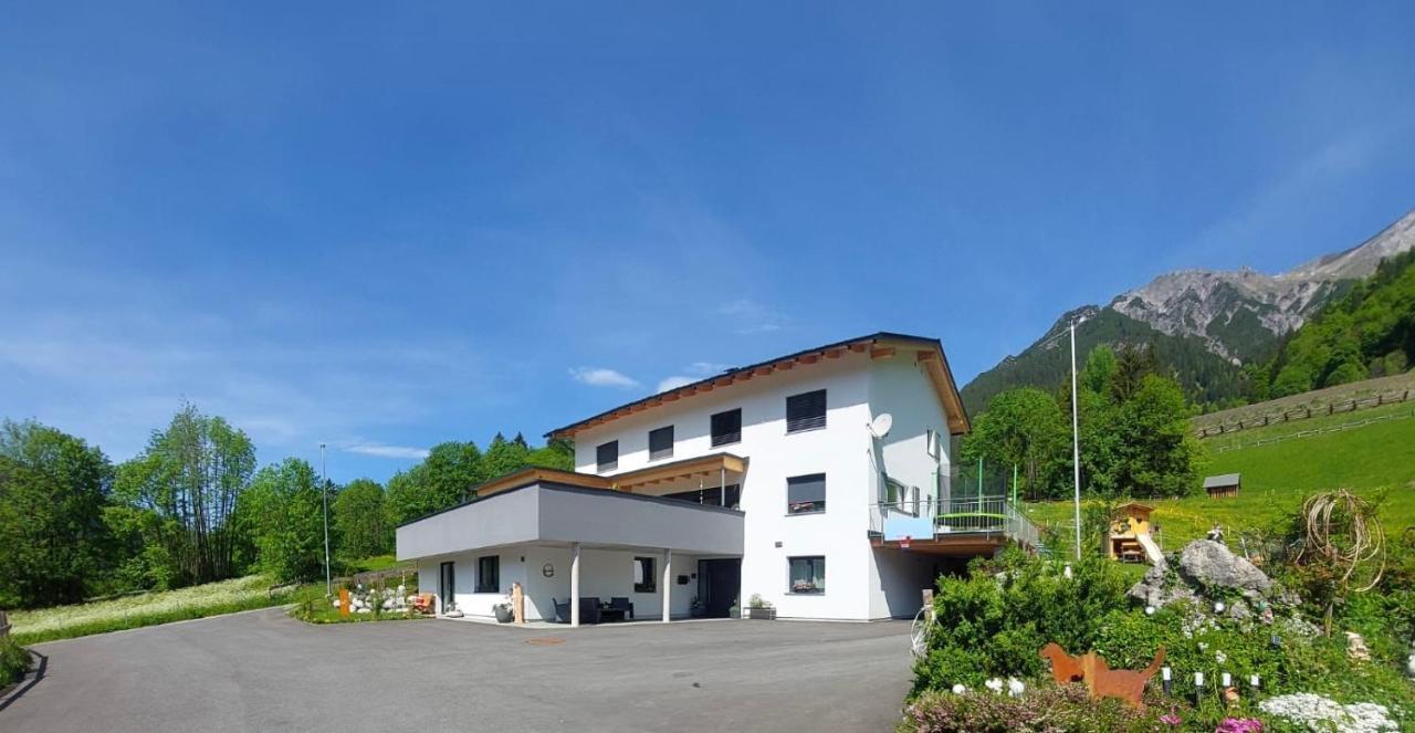 Haus Bazigg Leilighet Klosterle am Arlberg Eksteriør bilde